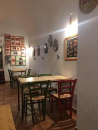 LA SALUMERIA INTERNO 3